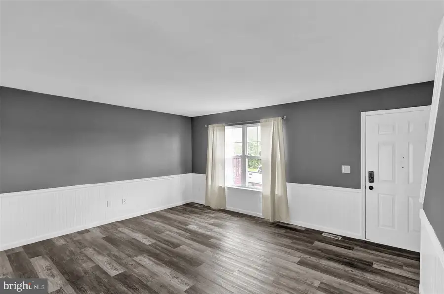4 Red Tail Ct, Hamburg, PA 19526 - #3