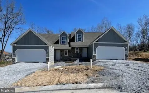 71 Castle Dr #lot 21, ROBESONIA, PA 19551