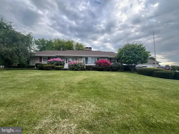540 Lyman Ave, WOMELSDORF, PA 19567