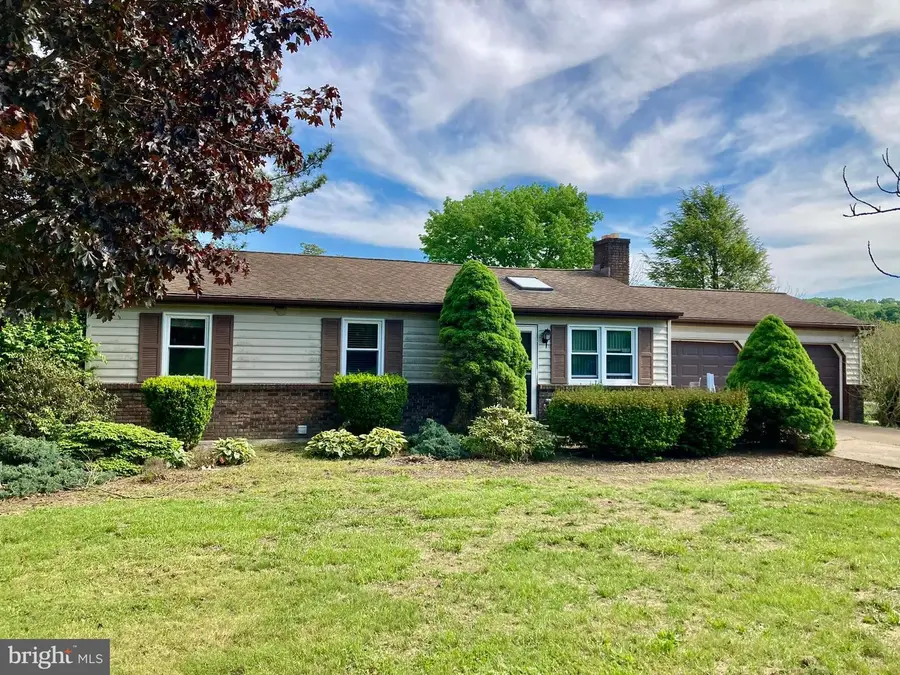 628 Balthaser Rd, Lenhartsville, PA 19534 - #3