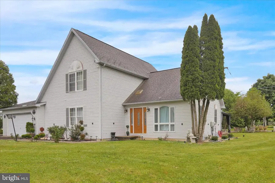 422 Noble St, Kutztown, PA 19530 - #2