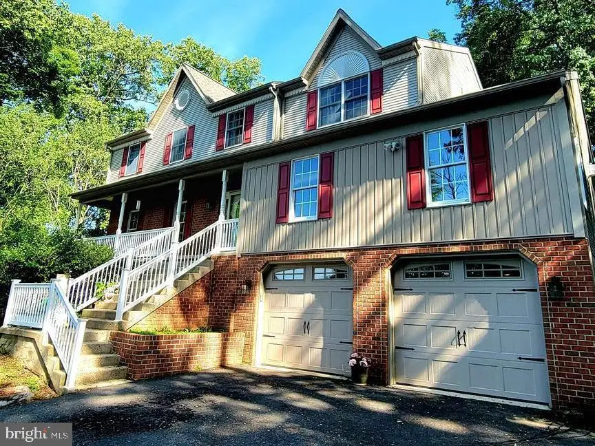713 Old Fritztown Rd, Reading, PA 19608 - #1