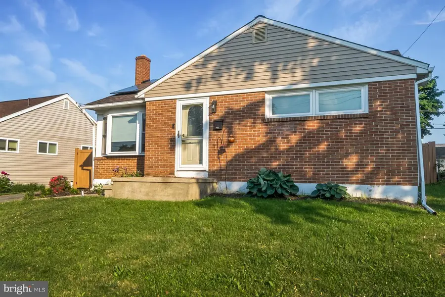 524 Boeing Ave, Reading, PA 19601 - #3