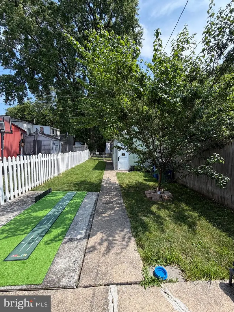 118 Park Ave, Laureldale, PA 19605 - #2
