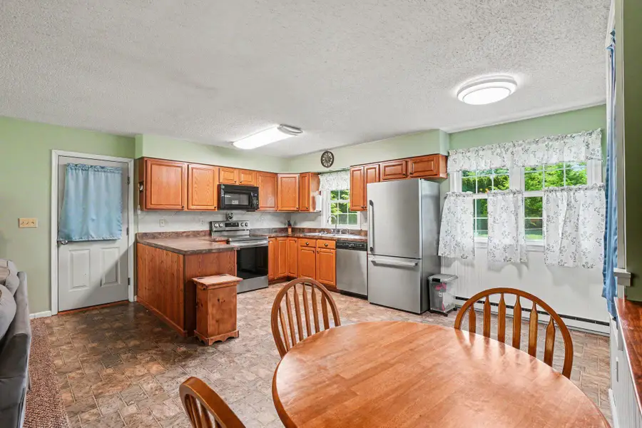 520 Schoolhouse Rd, Bernville, PA 19506 - #3