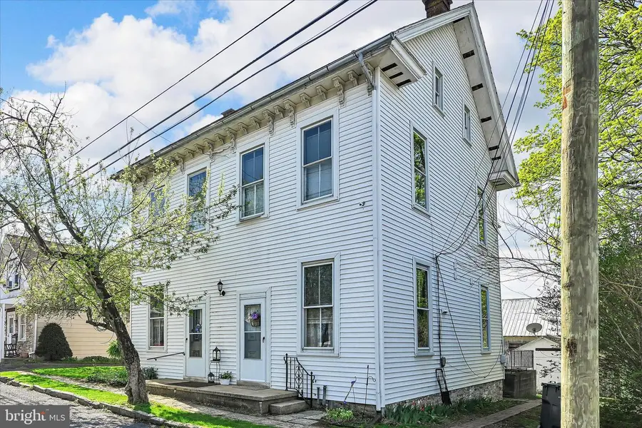 230 Godfrey St, Bethel, PA 19507 - #2