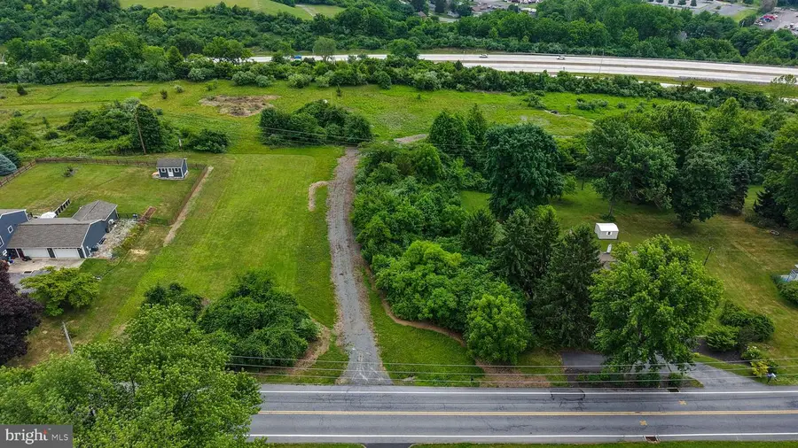 427 Hain Rd, Reading, PA 19607 - #3