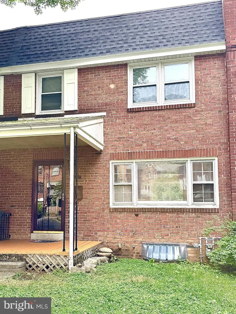 323 Linden Ln, West Reading, PA 19611 - #2