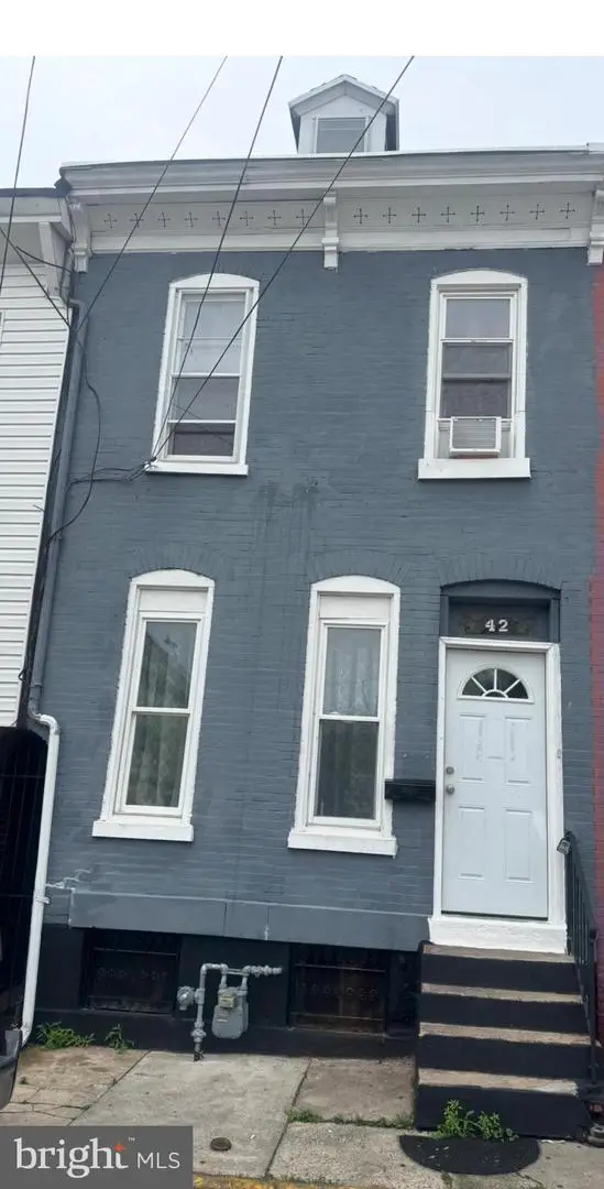 42 Maple St, Reading, PA 19602 - #1