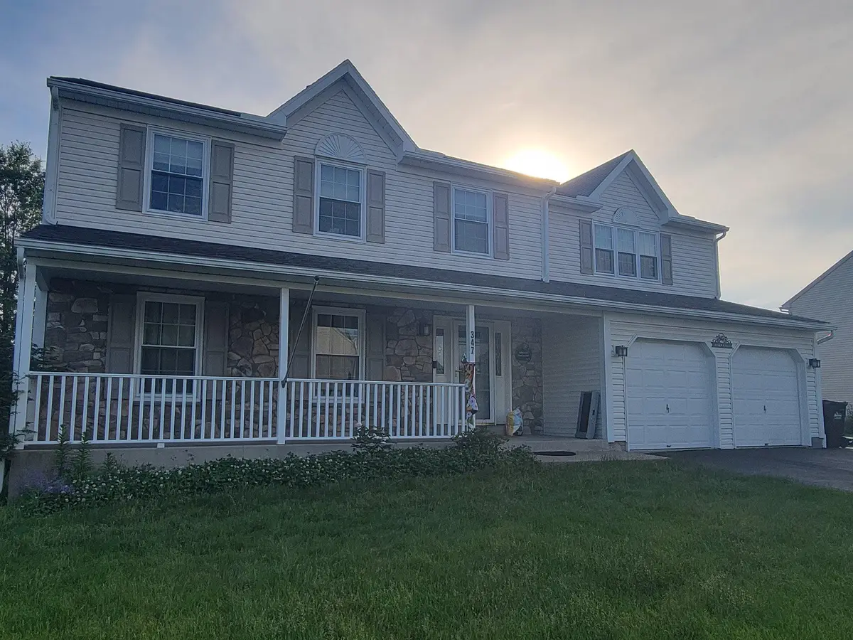 347 Rosecliff Dr, Douglassville, PA 19518 - #1