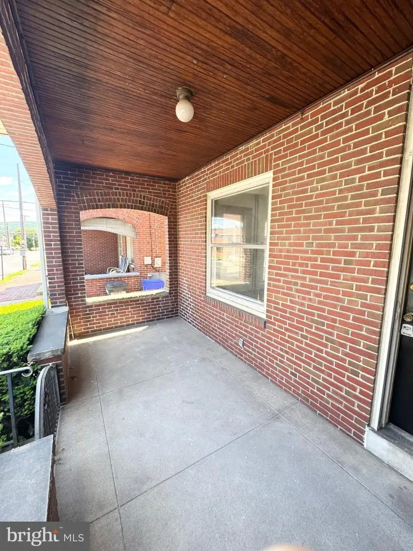 132 Bern St, Reading, PA 19601 - #2