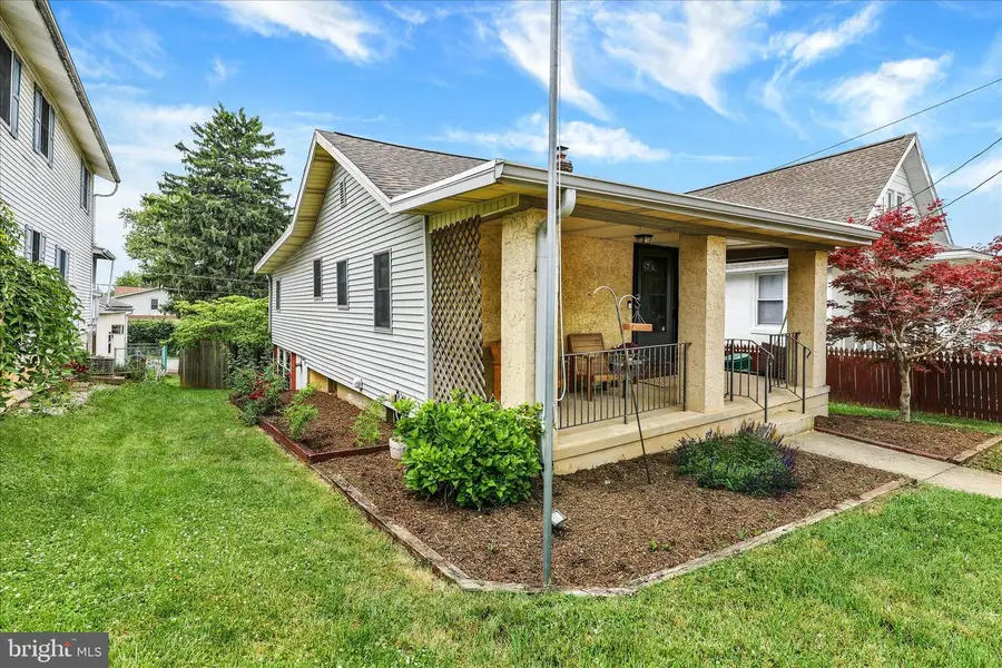1027 Commonwealth Blvd, Reading, PA 19607 - #2