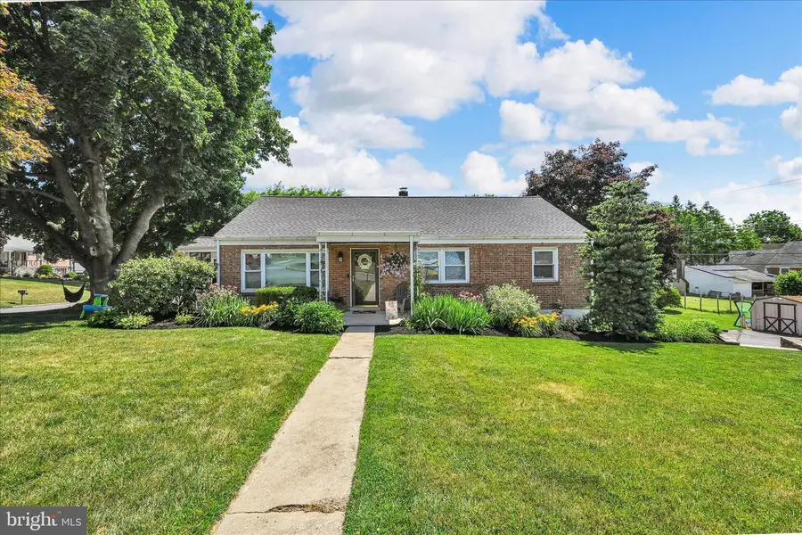 3523 Lantana Ave, Reading, PA 19605 - #2
