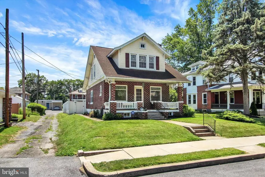 238 E Walnut St, Reading, PA 19607 - #2