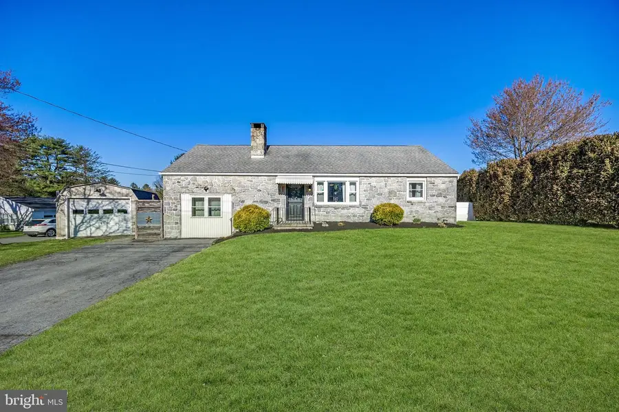400 Amity Park Rd, Douglassville, PA 19518 - #2