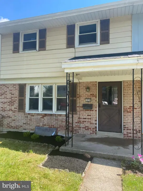 121 Pennbrook Av, ROBESONIA, PA 19551