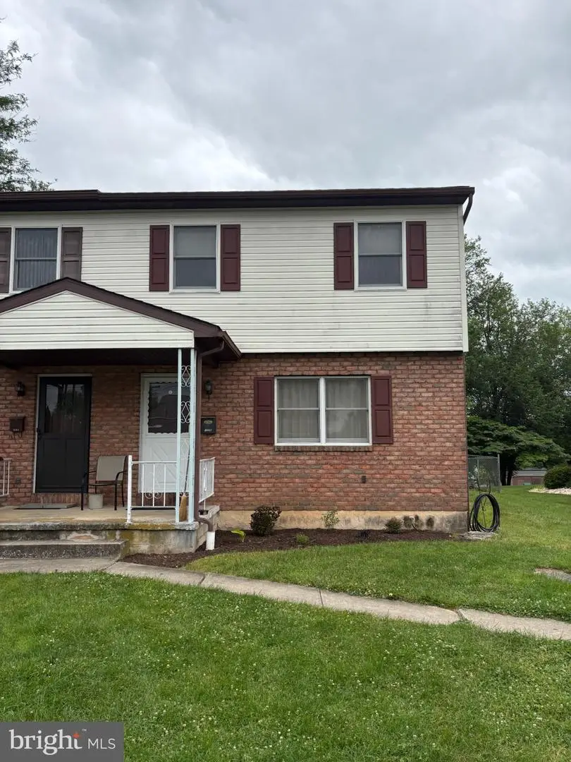 1206 Scott St, Reading, PA 19611 - #1