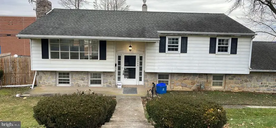 3909 Reiff Pl, Reading, PA 19606 - #3