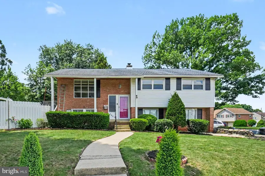 2400 Lindale Dr, Reading, PA 19609 - #2