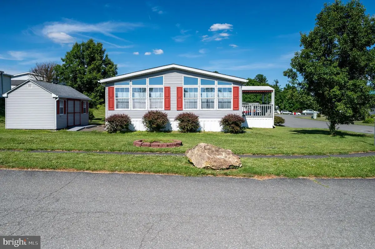 500 Caravelle Ln, Reading, PA 19606 - #1
