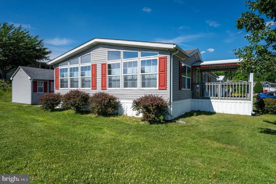 500 Caravelle Ln, Reading, PA 19606 - #2