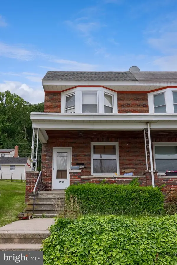 1538 Fairview St, READING, PA 19606