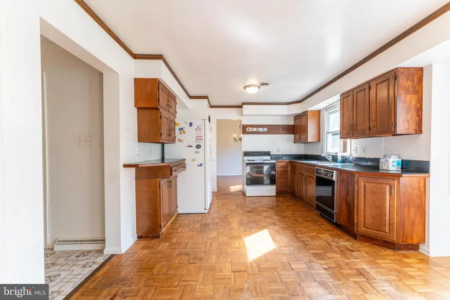 1524 Colony Dr, Reading, PA 19610 - #2