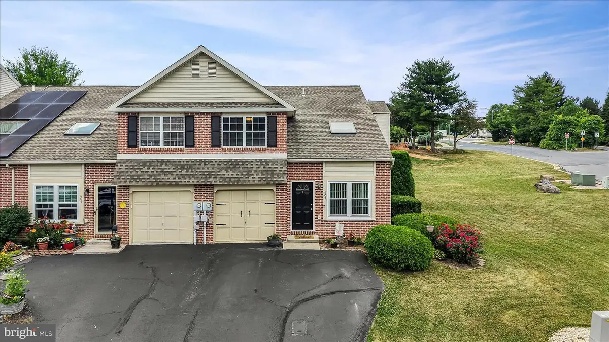 607 Independence Ct, Blandon, PA 19510 - #1