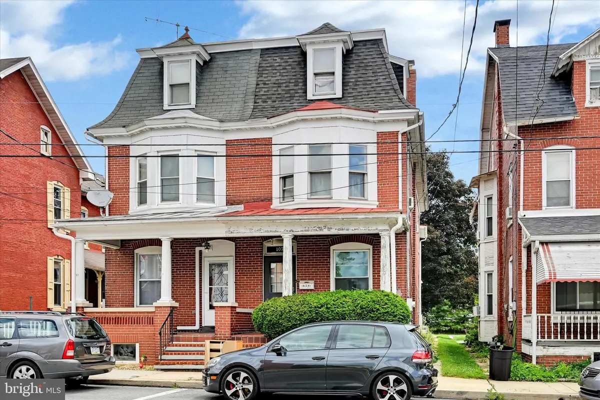 107 Woodrow Ave, Sinking Spring, PA 19608 - #1