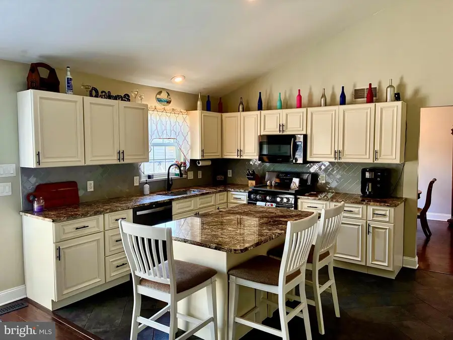 4580 Green Tree Rd, Reading, PA 19606 - #2