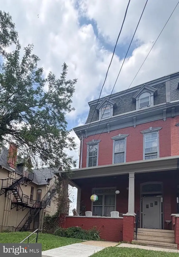622 N 3rd St, Reading, PA 19601 - #3