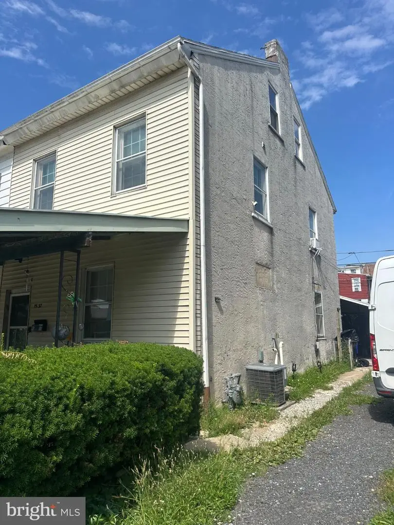 1537 N 9th St, Reading, PA 19604 - #3
