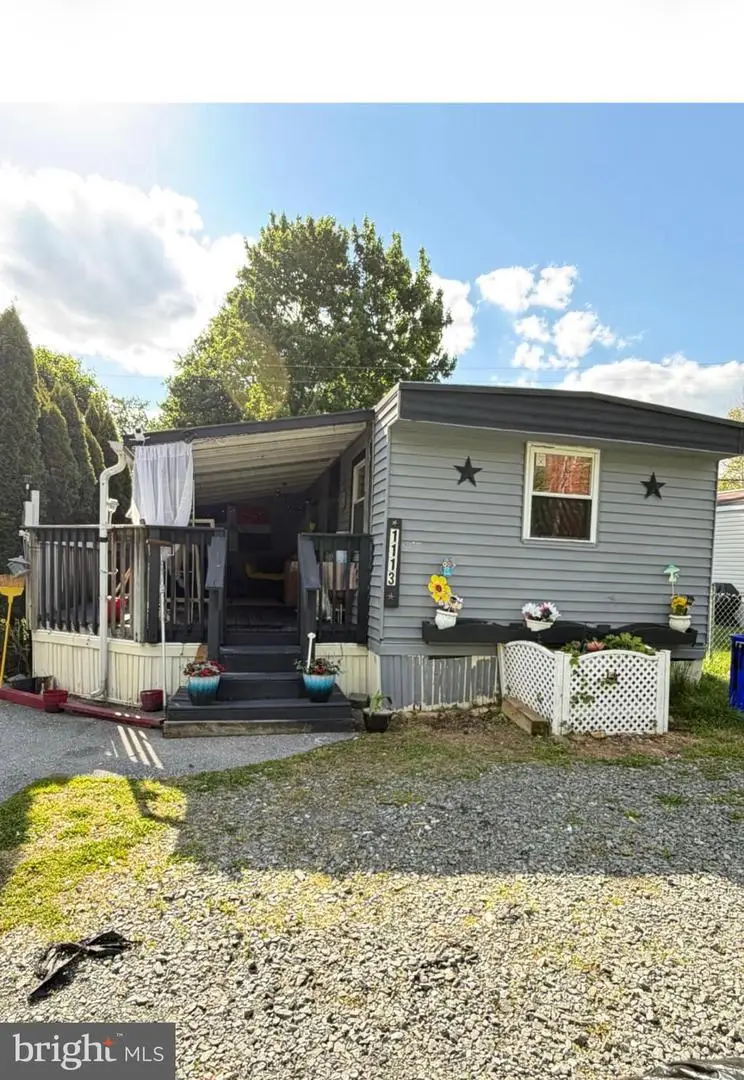 1113 Hollywood Dr, Reading, PA 19606 - #1