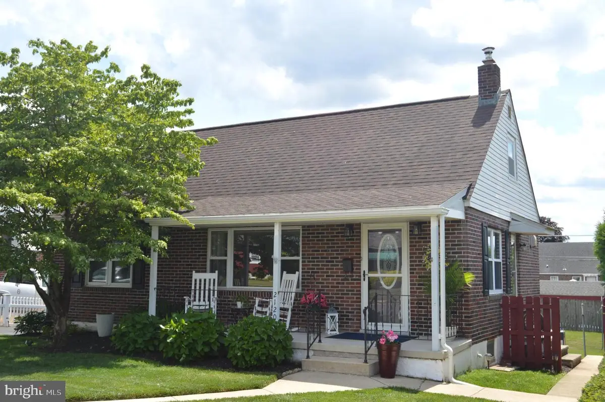 2120 Peters Rd, Reading, PA 19601 - #1