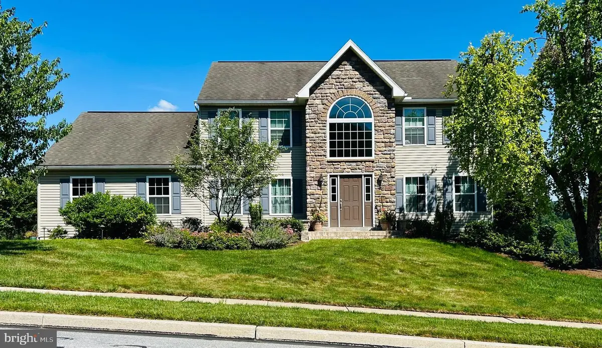21 Hilgert Ave, Shillington, PA 19607 - #1