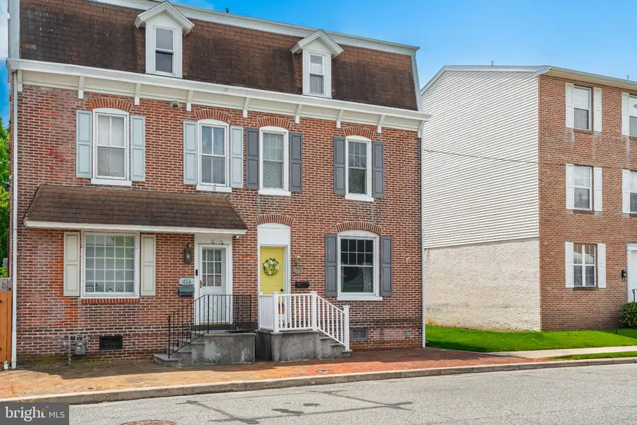 412 Rhoads Ave, Boyertown, PA 19512 - #3