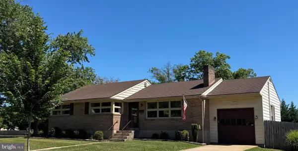 33 Lawndale Rd, WYOMISSING, PA 19610