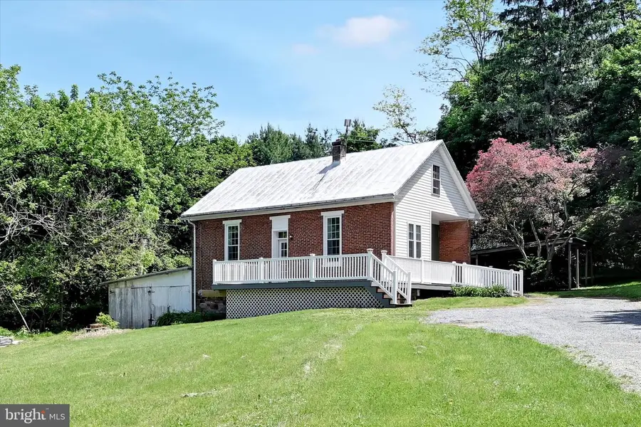415 Snyder School Rd, Bernville, PA 19506 - #2