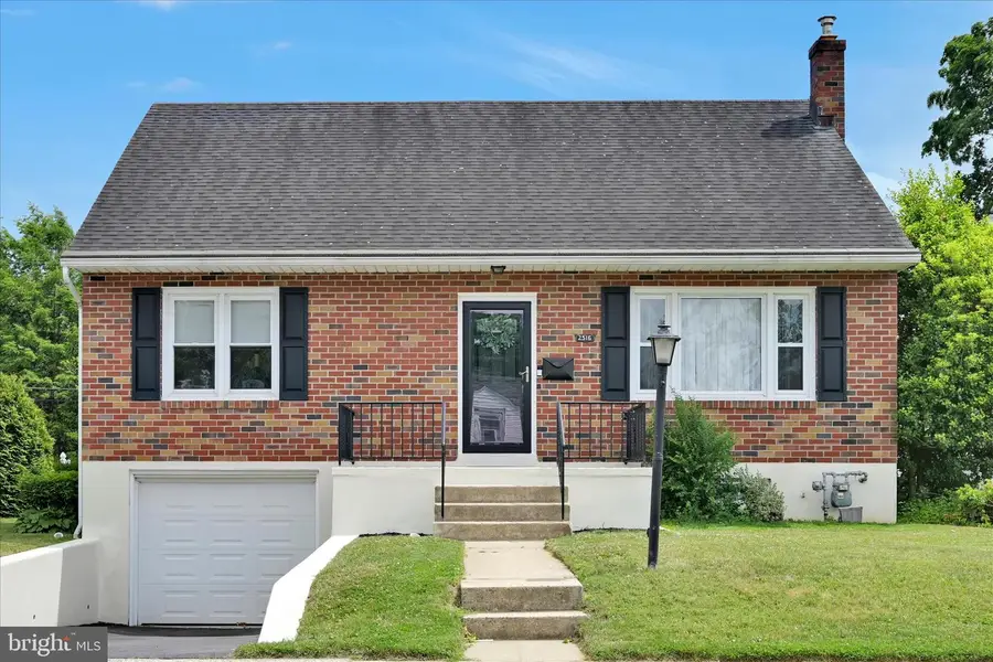 2516 Cleveland Av, West Lawn, PA 19609 - #2