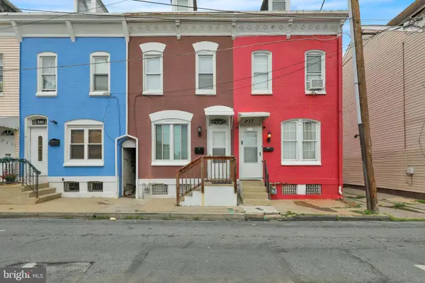 239 Mulberry St, READING, PA 19604