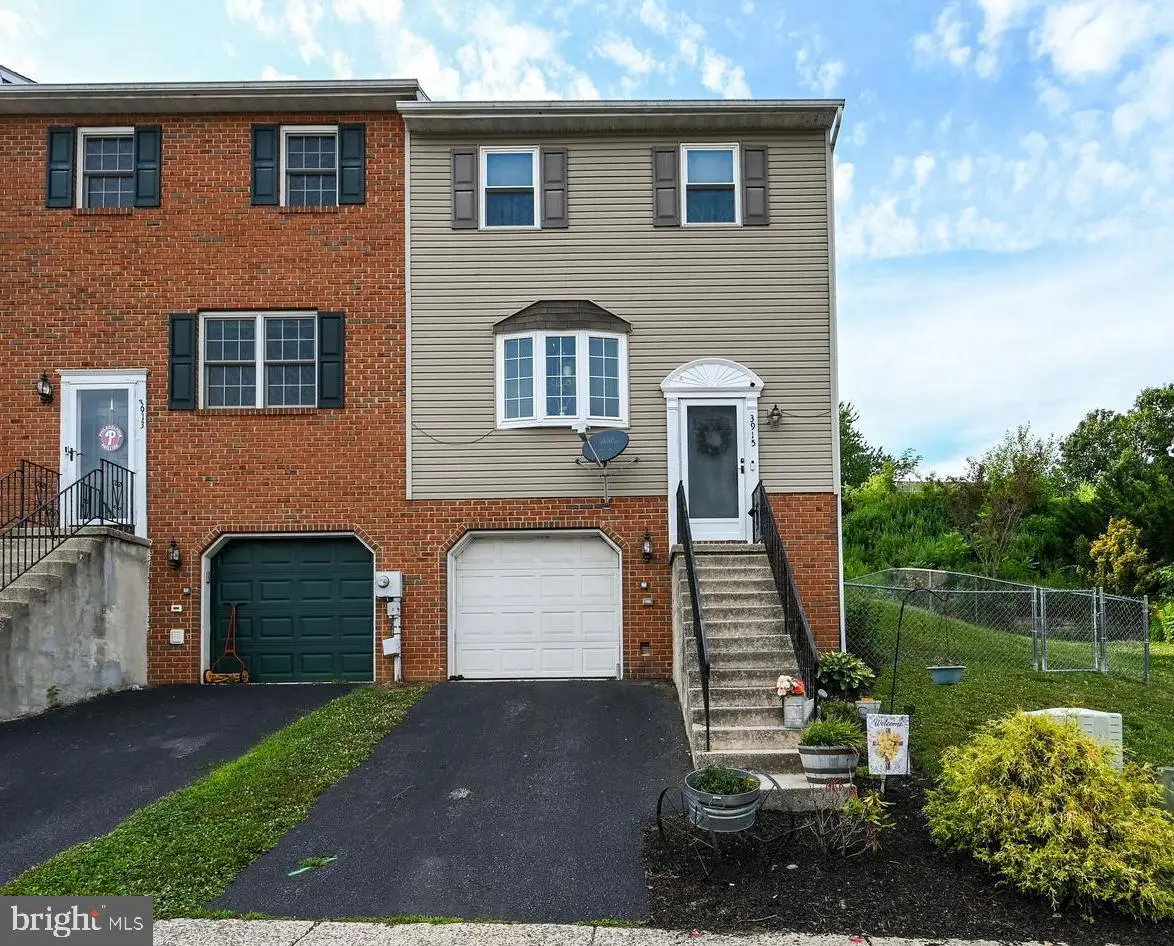 3915 Penns Dr, Reading, PA 19606 - #1