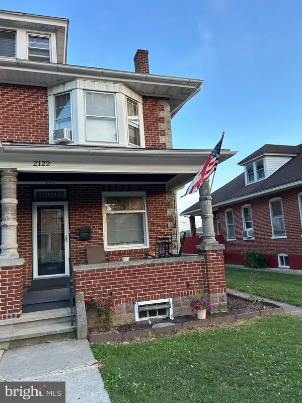 2122 Highland St, WEST LAWN, PA 19609