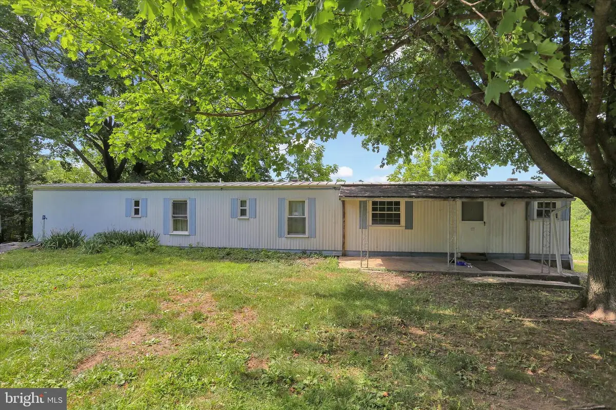746 River Rd, Mohrsville, PA 19541 - #1