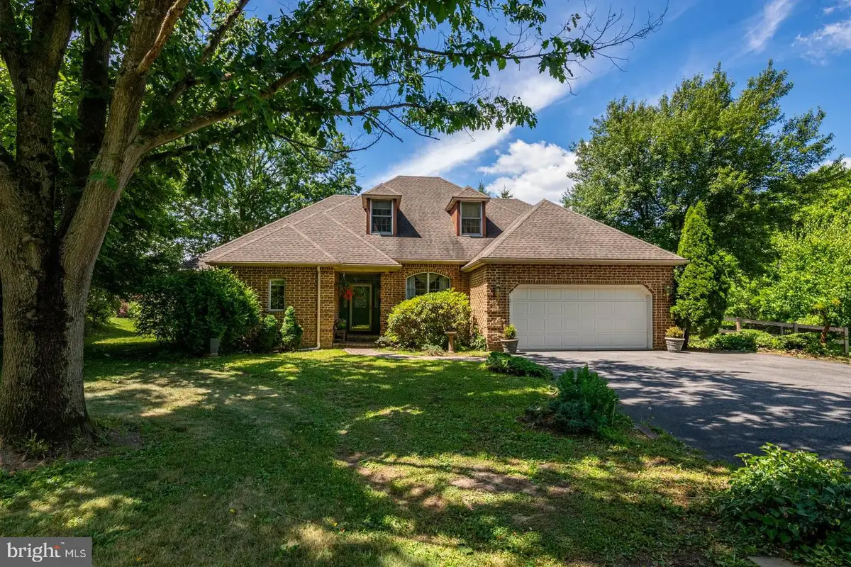 358 Chalet Dr, Bernville, PA 19506 - #1