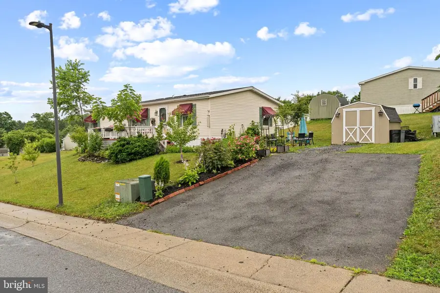 32 Kestrel St, Kutztown, PA 19530 - #2