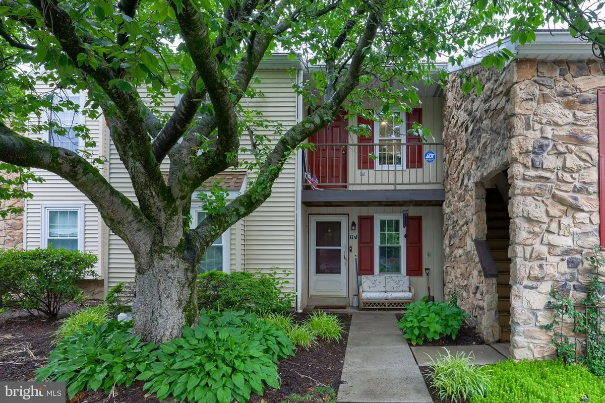 118 Valley Greene Cir, Reading, PA 19610 - #1