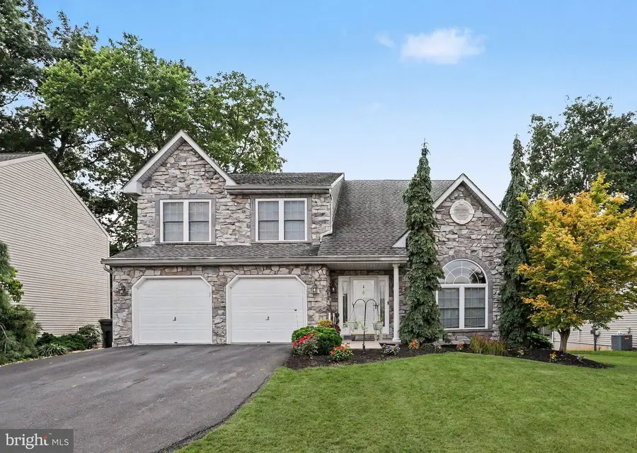 1036 Meadow Dr, Reading, PA 19605 - #2