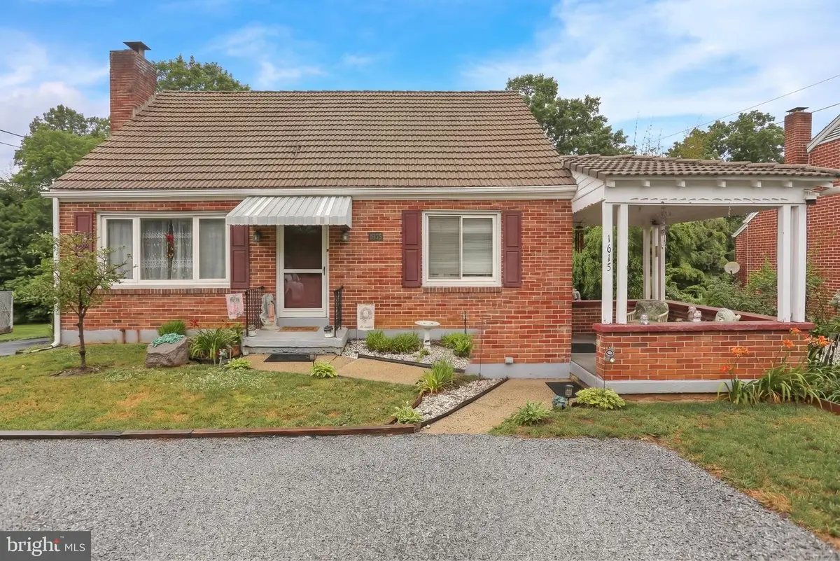 1615 Mount Laurel Rd, Temple, PA 19560 - #1