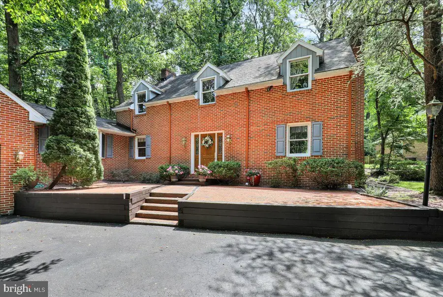 13 Nassau Cir, Reading, PA 19607 - #2