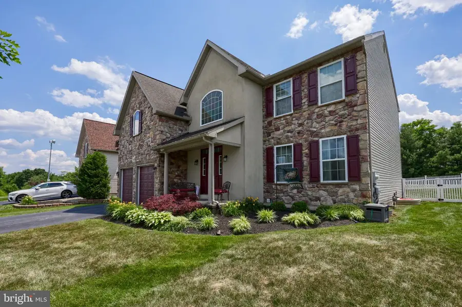 348 Buckhead Ln, Douglassville, PA 19518 - #3